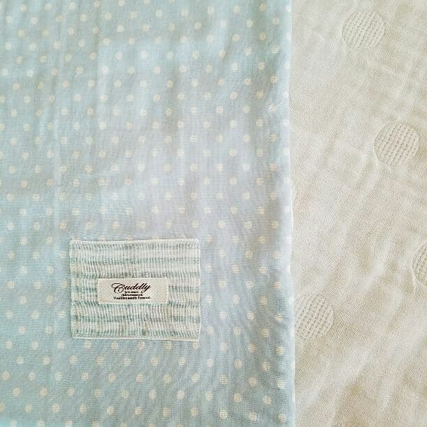 50×70☆FUWARA雲のガーゼと水色ドットのガーゼケット