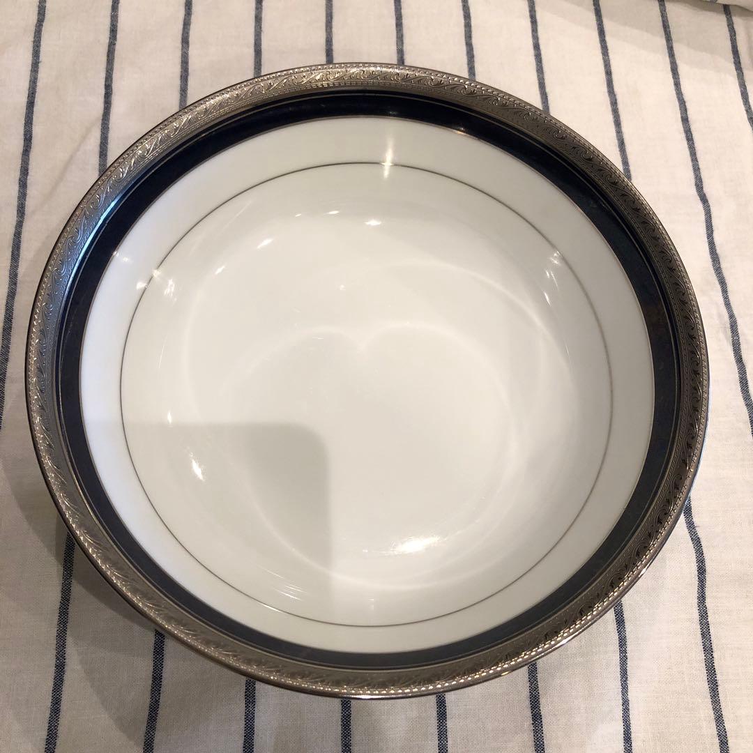 ノリタケ　サラダボウル　深皿　プラチナ