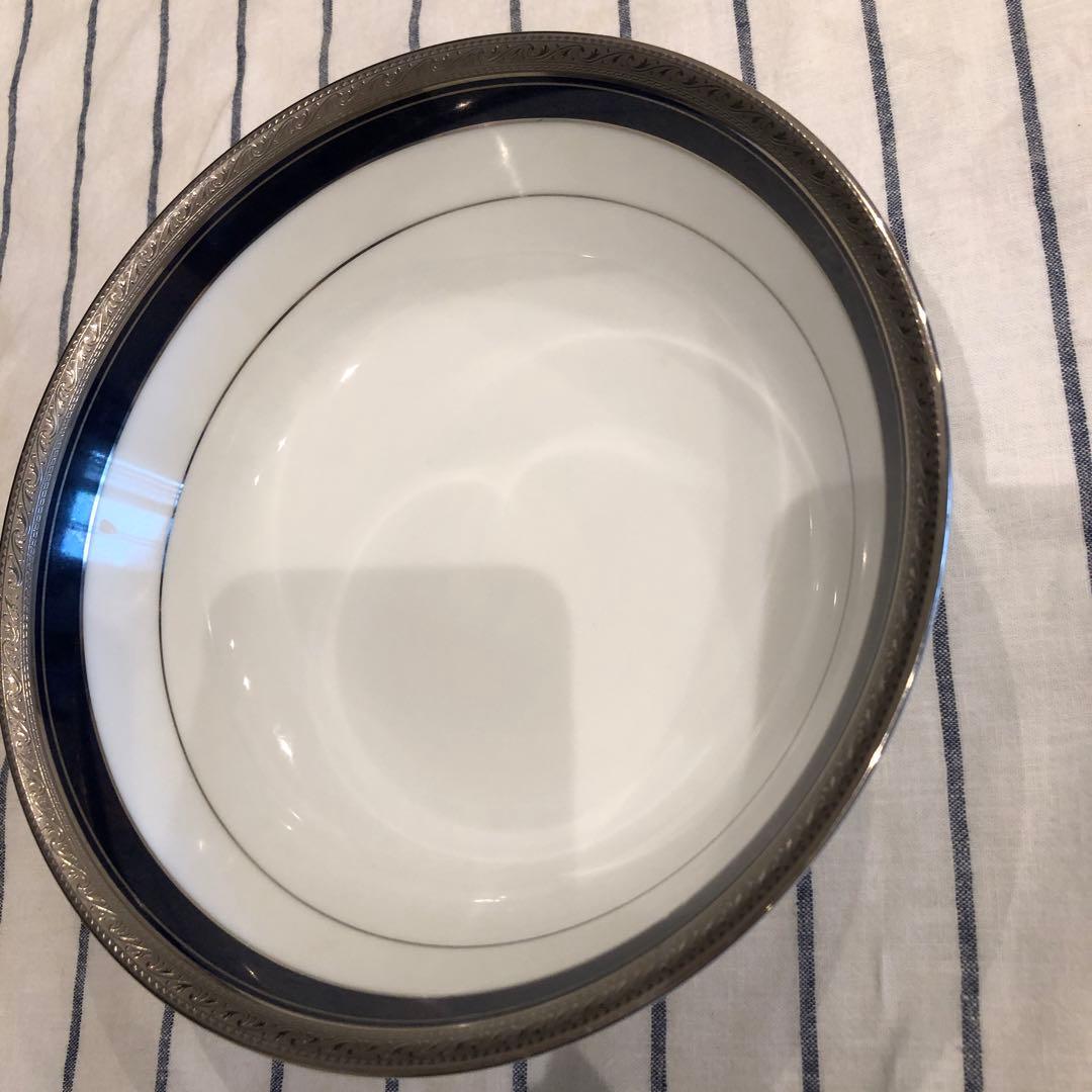 ノリタケ　サラダボウル　深皿　プラチナ