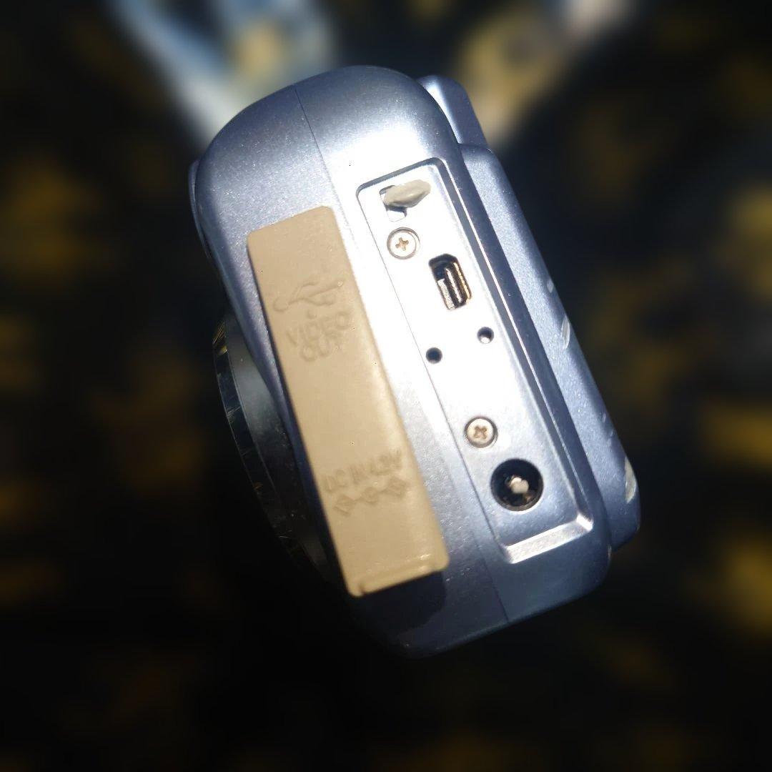 Nikon Coolpix 2100 コンパクトデジタルカメラ①