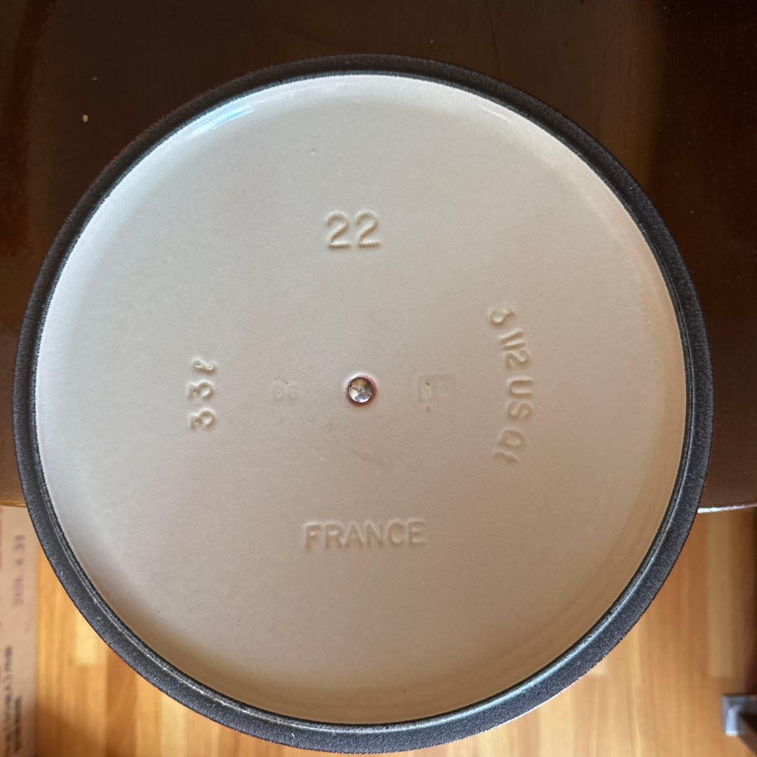 【お値下げ中】ルクルーゼ 22cm ホーロー　両手鍋　チェリーレッド