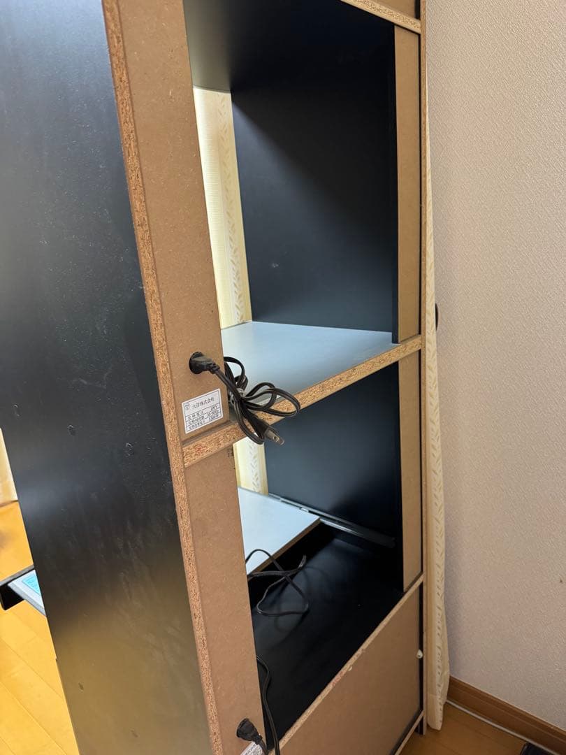 【徳島県内、淡路島、四国他県配達可、直接引取限定】 美品 鏡面レンジ台黒