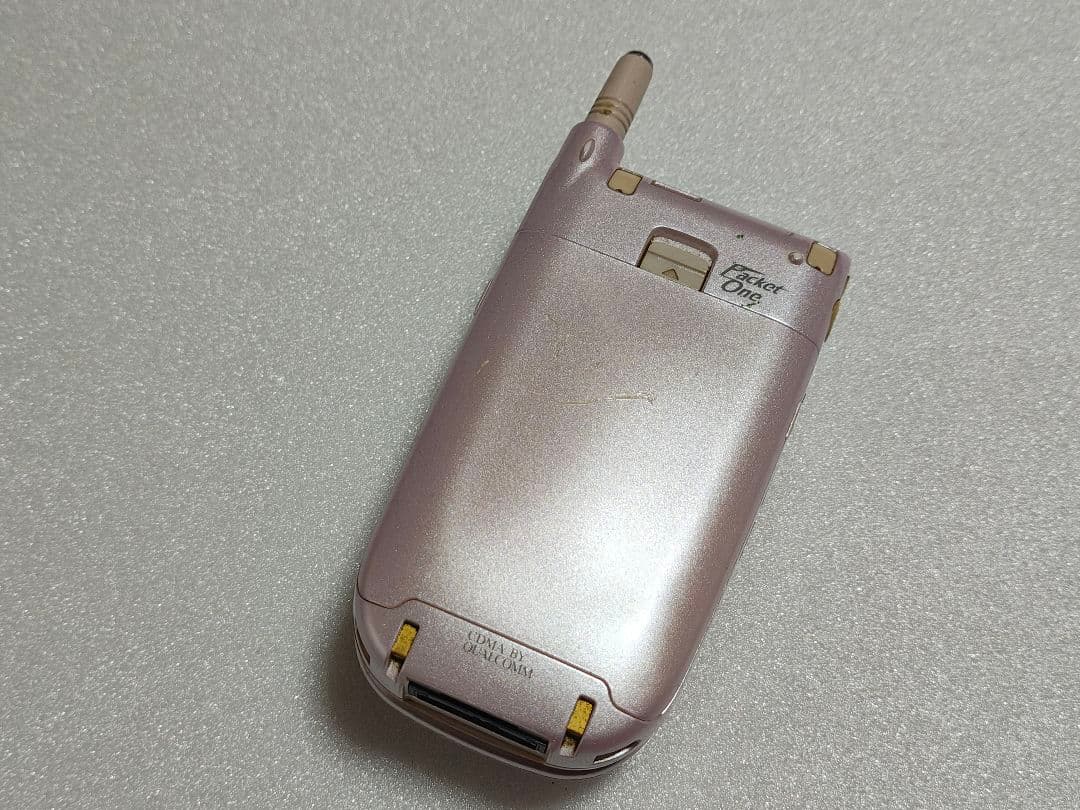 希少ハローキティ 携帯 cdmaOne C401SA 起動可 ジャンク