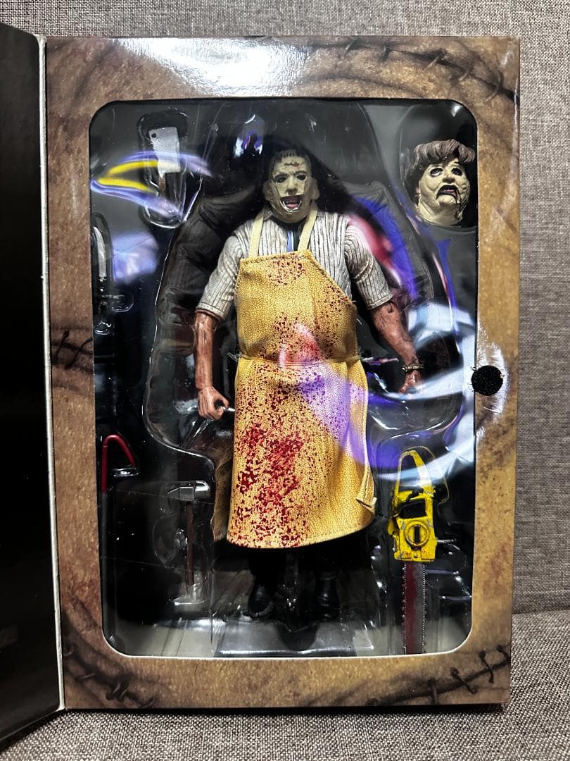 NECA 悪魔のいけにえ レザーフェイス 7インチ アクションフィギュア