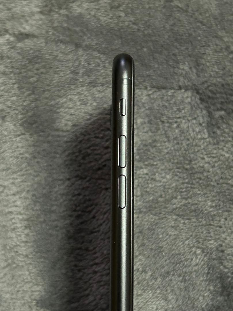 iPhoneSE 第二世代　128GB ブラック