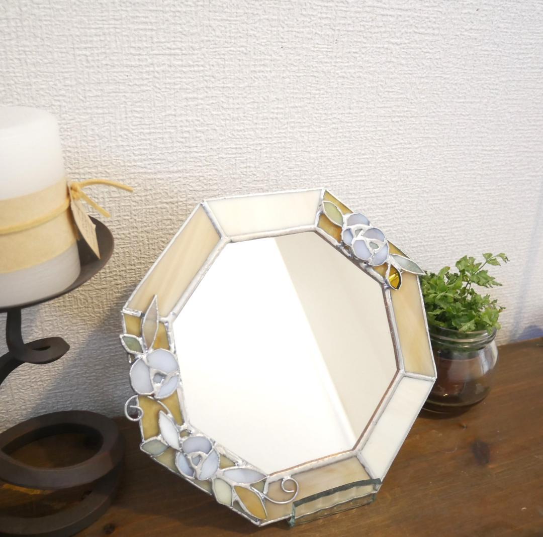 *✴︎:.。ベージュの白い小花の八角形鏡♪　（size20㎝/Max21㎝）