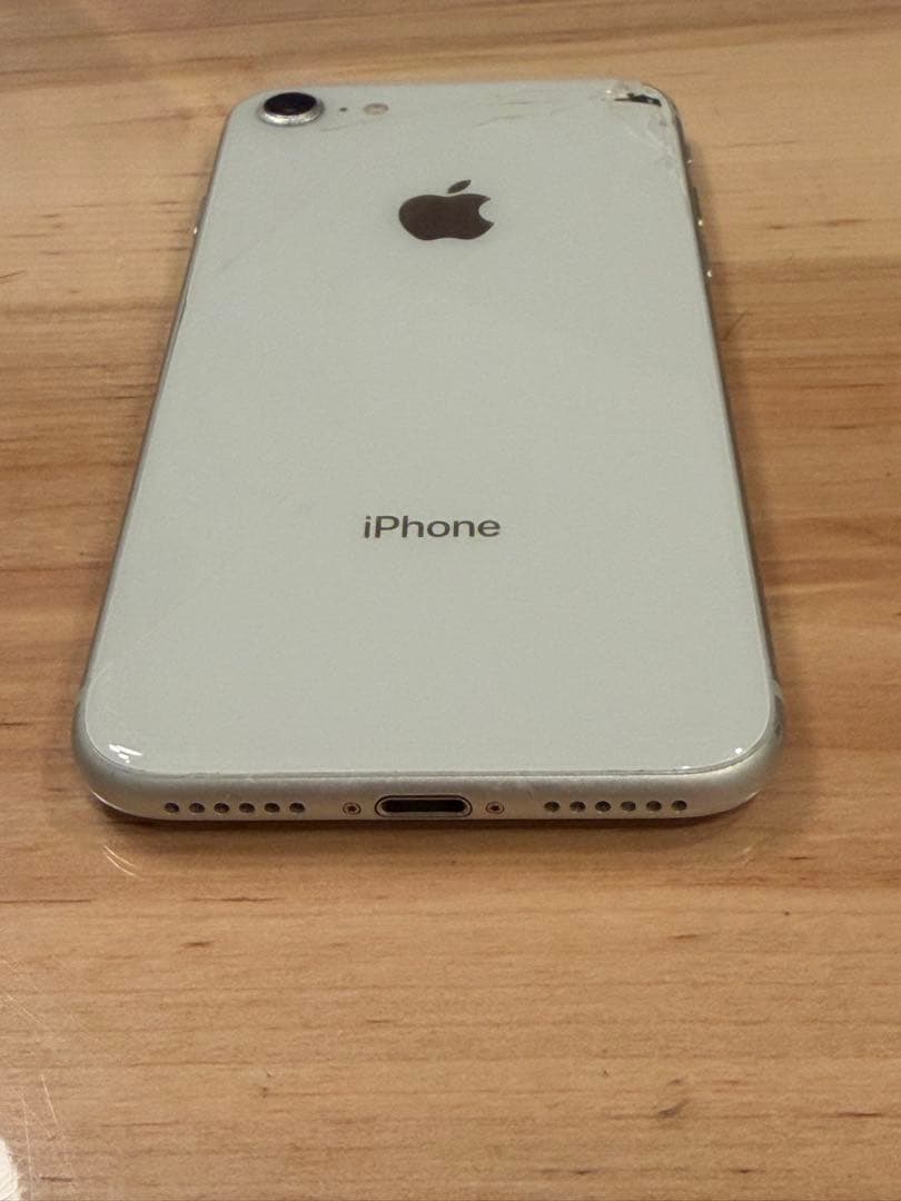 【稼働確認済み】Apple iPhone8 シルバー 64GB