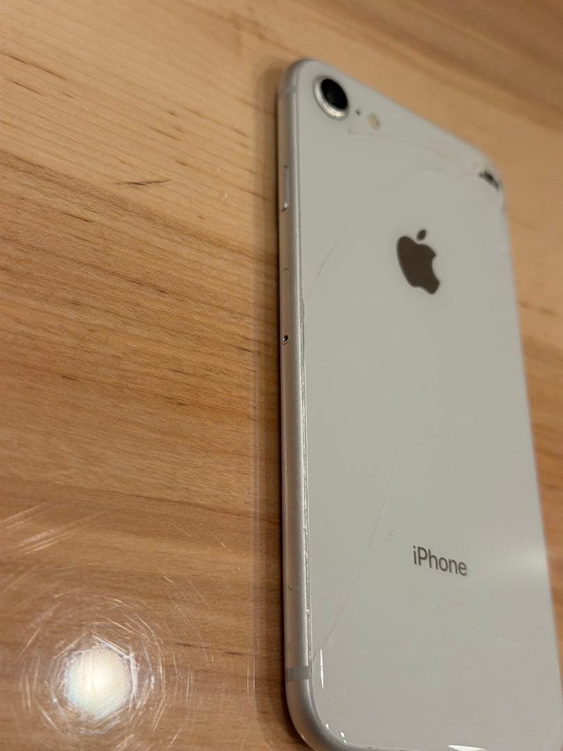 【稼働確認済み】Apple iPhone8 シルバー 64GB