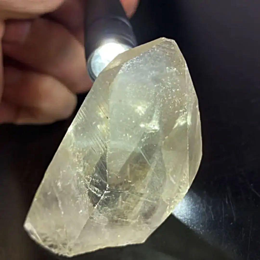 【超絶レア】インド・ガルサ産ヒマラヤファントム・ライトシトリンカラー水晶