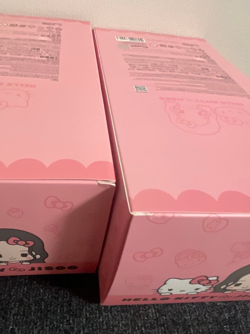 HELLO KITTY JISOO 2点ぬいぐるみセット　ハローキティ＆ジス