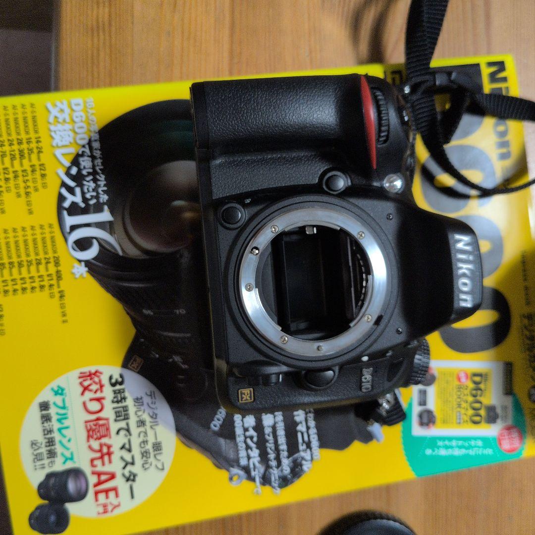 Nikon D610デジタル一眼レフカメラ995枚VRレンズと充電器等付属品諸々