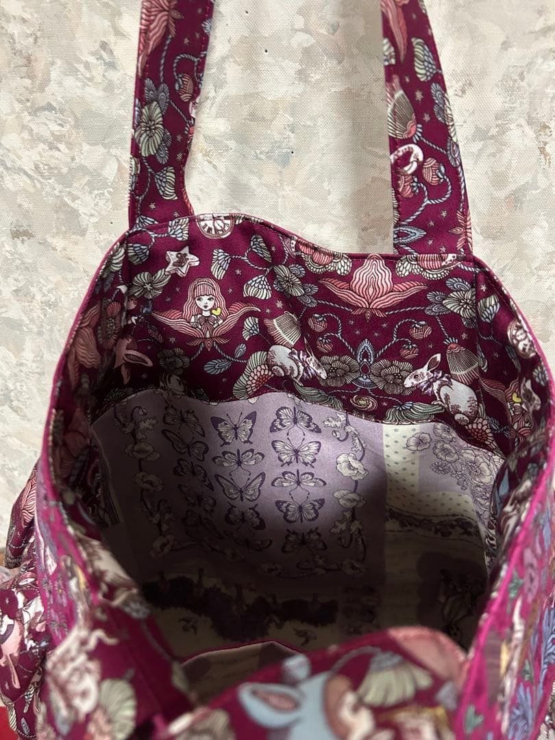 ハンドメイド　フリルバッグ　ジョリーフルール ポイズンベリーワインレッド