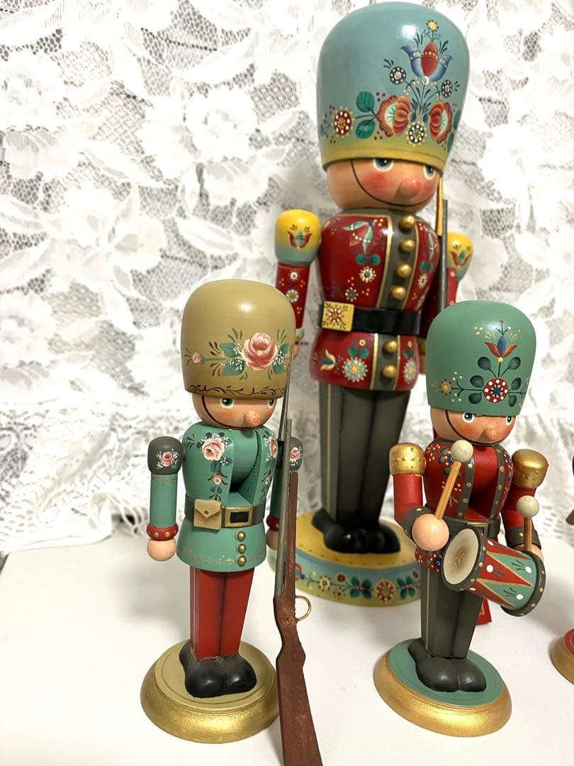 くるみ割り人形　兵隊大と音楽隊　4体セット