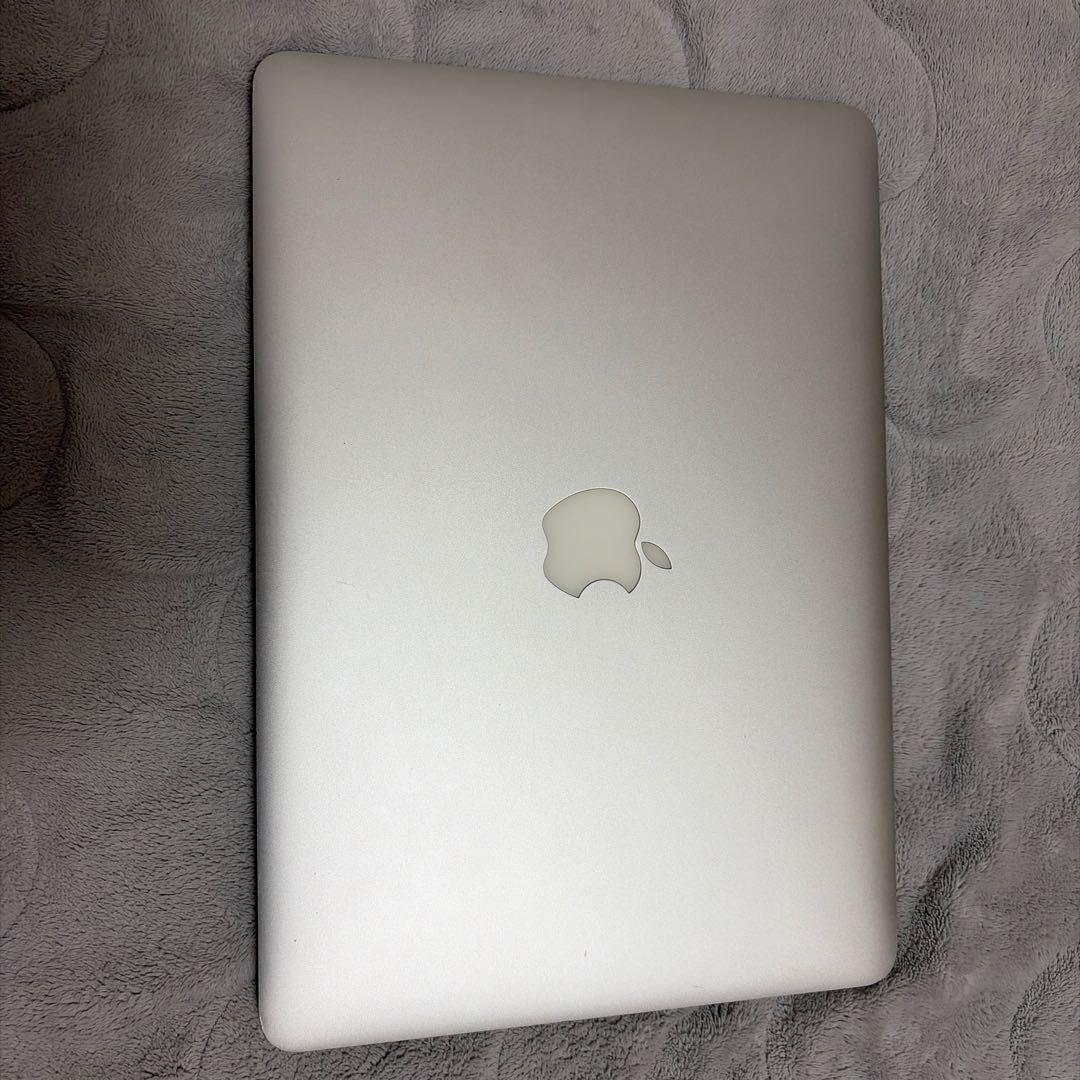 MacBook Air 13インチ 2013年/シルバー　コンセント付き