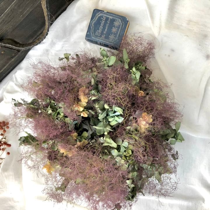 スモークツリーとユーカリのフライングリース