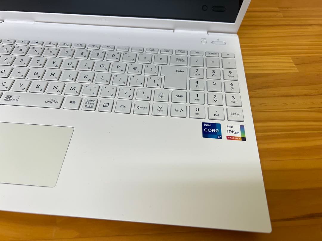 NEC LAVIE N16 N1671/HAW パールホワイト