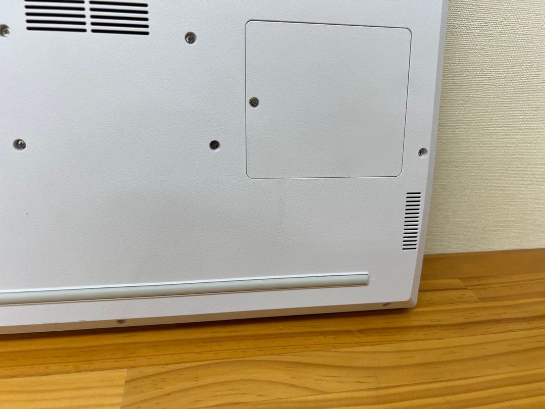 NEC LAVIE N16 N1671/HAW パールホワイト