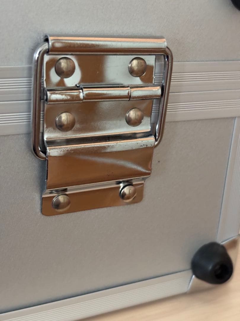 TOYGER CEO Storage アタッシュケース　シルバー