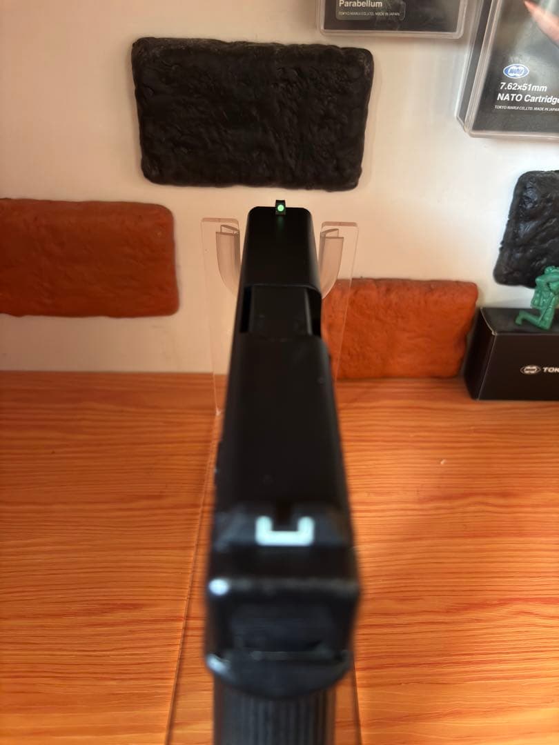 東京マルイ グロック19 サードジェネレーション 新品予備マガジン付き　G19