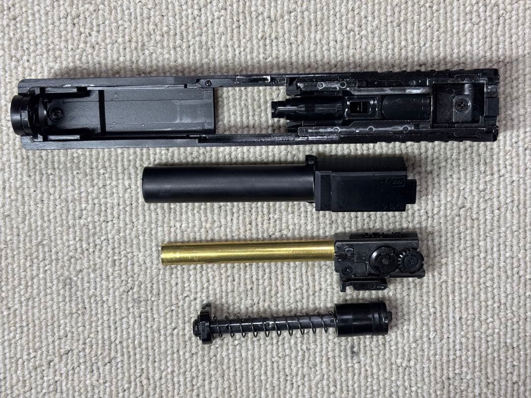 東京マルイ グロック19 サードジェネレーション 新品予備マガジン付き　G19