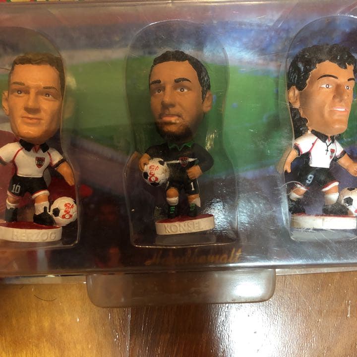 サッカー　ワールドカップ　フィギュア　オーストリア　代表　レア