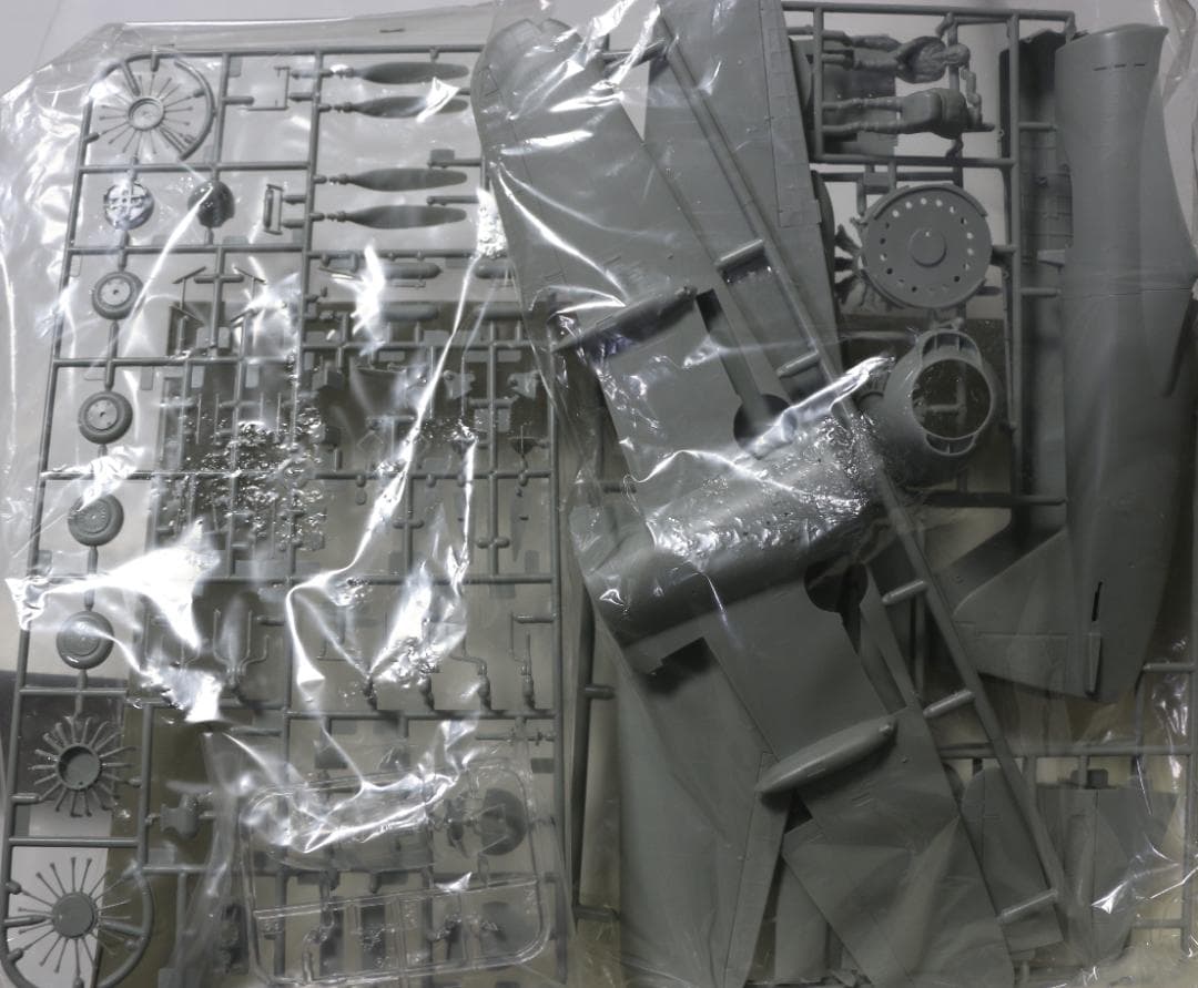 超希少　タカラレベル製　日本海軍　川西　紫電１１型甲　プラキット　１／３２未開封