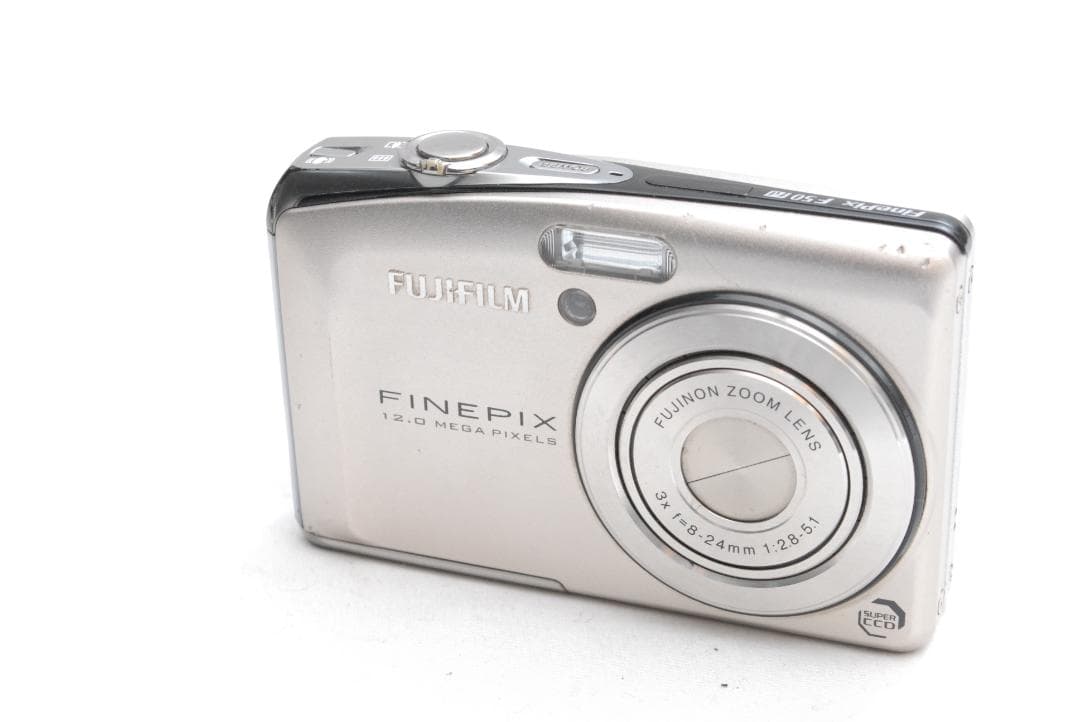 FUJIFILM FinePix F50fd (良品）