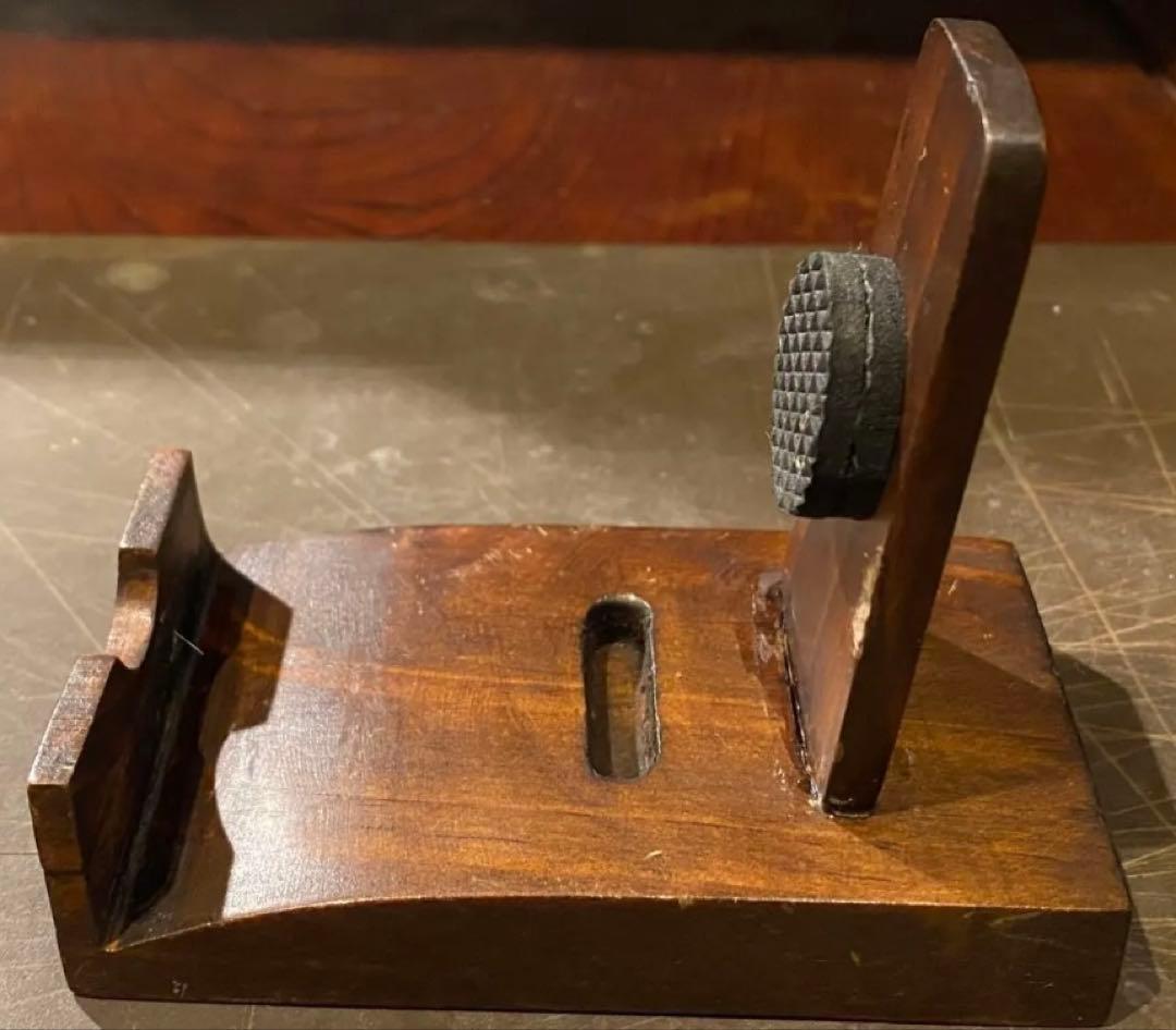 希少・アンティーク・徳化窯 ・古染付・六輪蓮文椀・唐木鑑賞台付２点セット