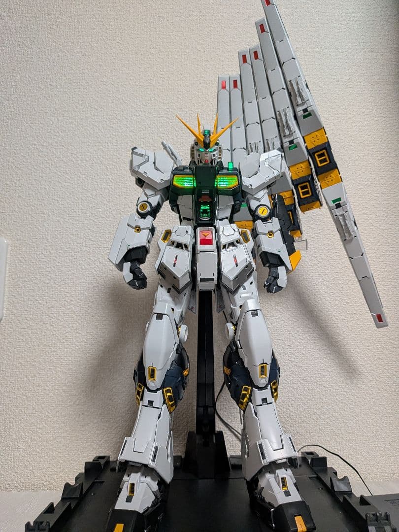 【完成品】PG UNLEASHED 1/60 νガンダム＋LED