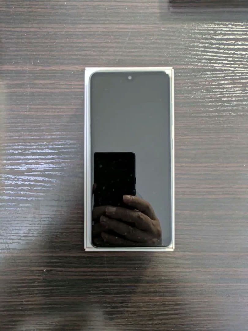 docomo Galaxy A21 ホワイト 手帳ケース付き