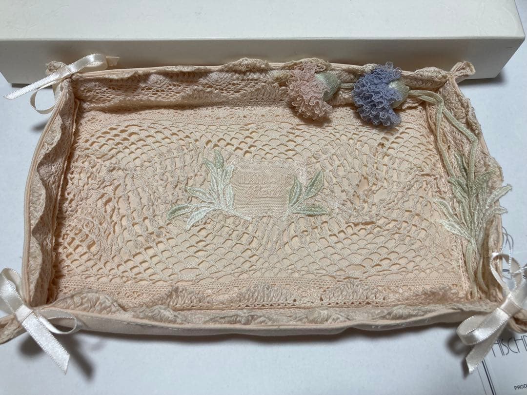 ヒスクローネ さえら トレイ