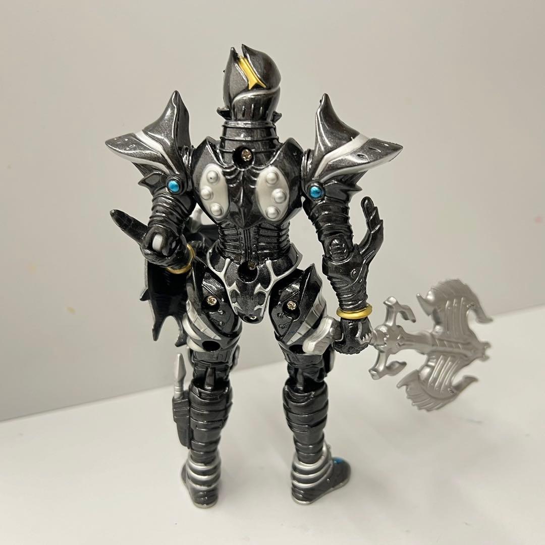 アバレンジャー 暗黒の鎧 1/6 アクションフィギュア