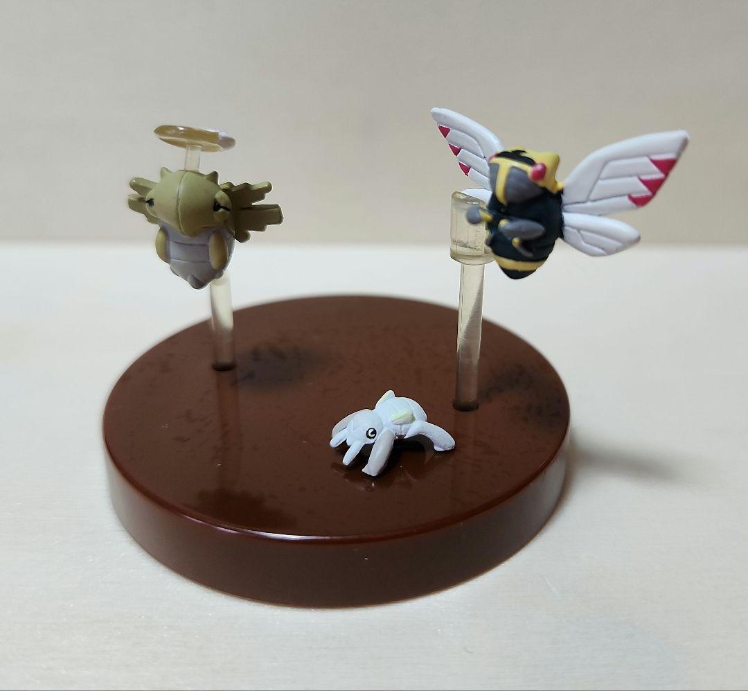 美品　立体ポケモン図鑑　ツチニン　テッカニン　ヌケニン