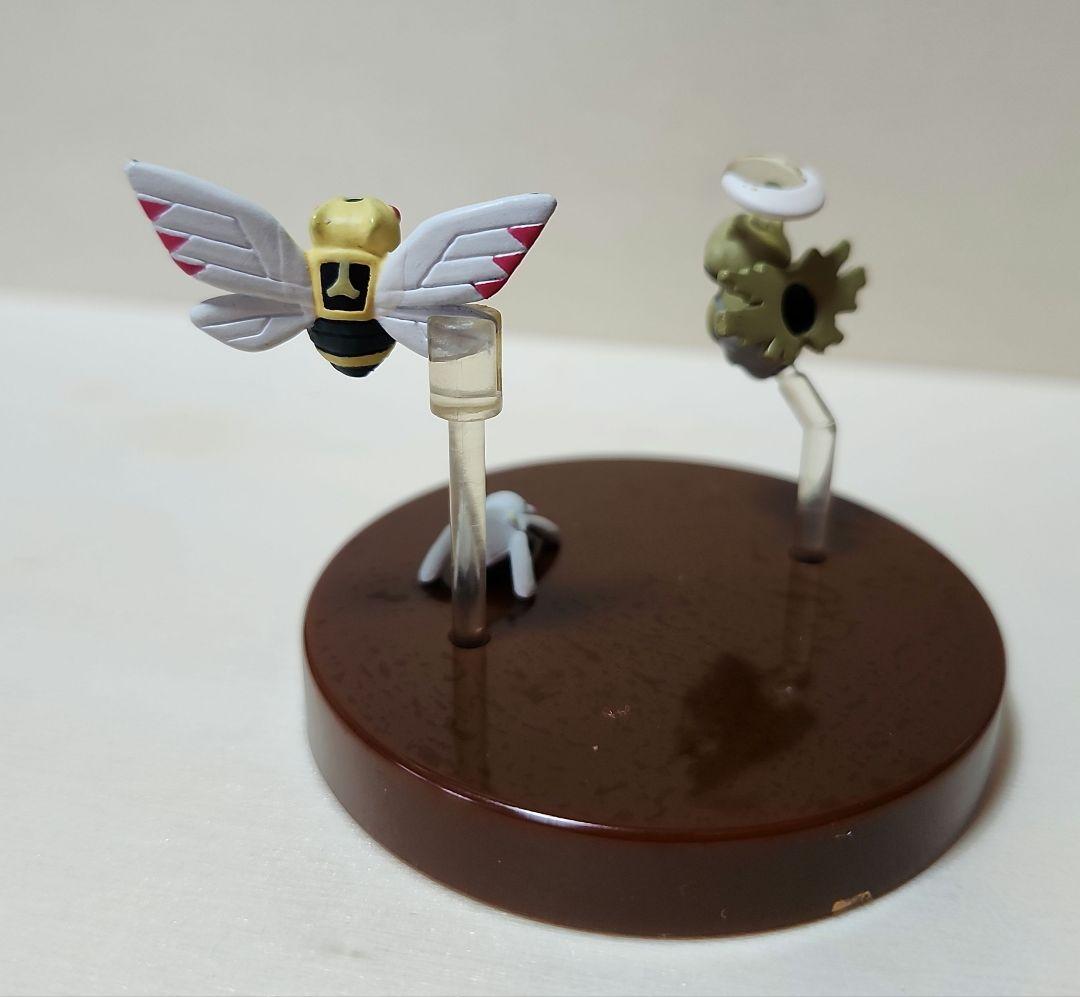 美品　立体ポケモン図鑑　ツチニン　テッカニン　ヌケニン