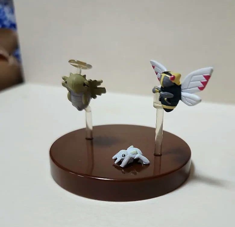 美品　立体ポケモン図鑑　ツチニン　テッカニン　ヌケニン