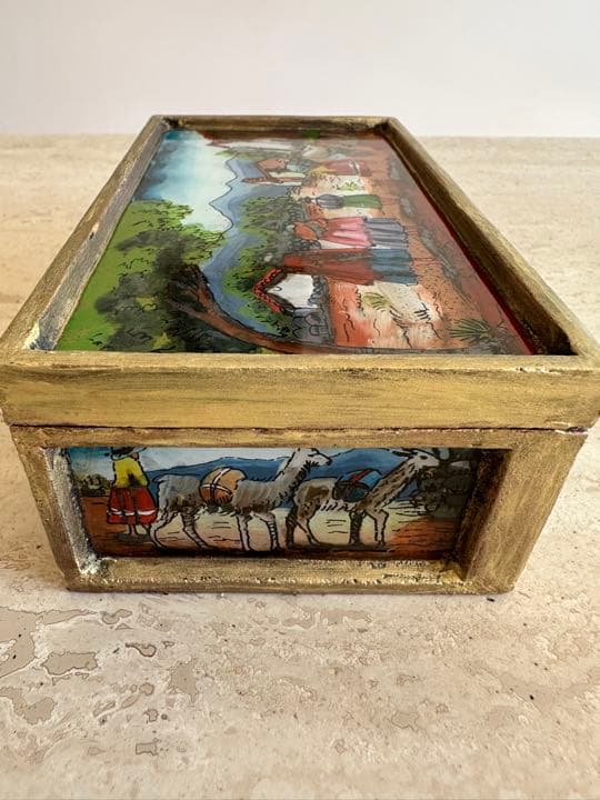 ヴィンテージ　ハンドメイド　木製箱　ペルー　ガラス絵