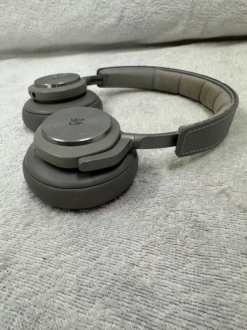 ！Bang & Olufsen ワイヤレスヘッドホン