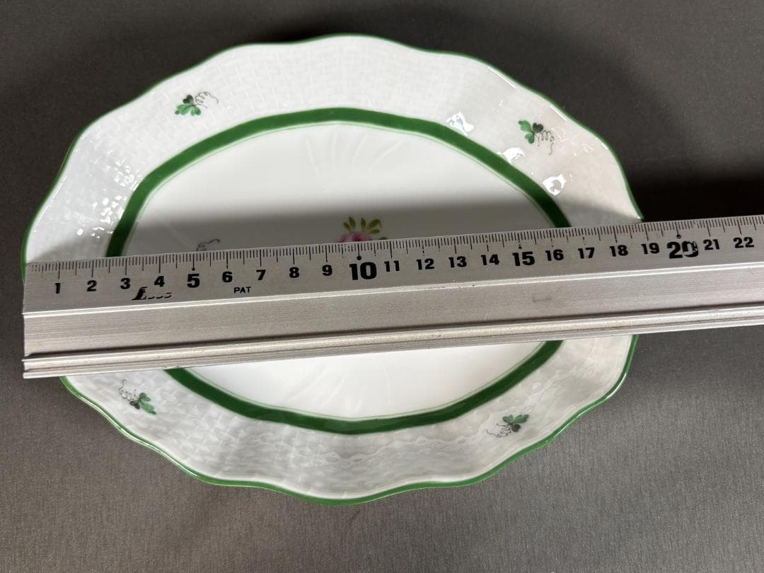 ヘレンド Herend プレート 花柄波形エッジ皿 ハンガリー