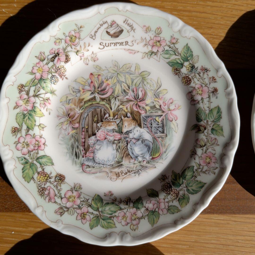 四季のデザイン 陶器の皿 4枚セットロイヤルドルトン