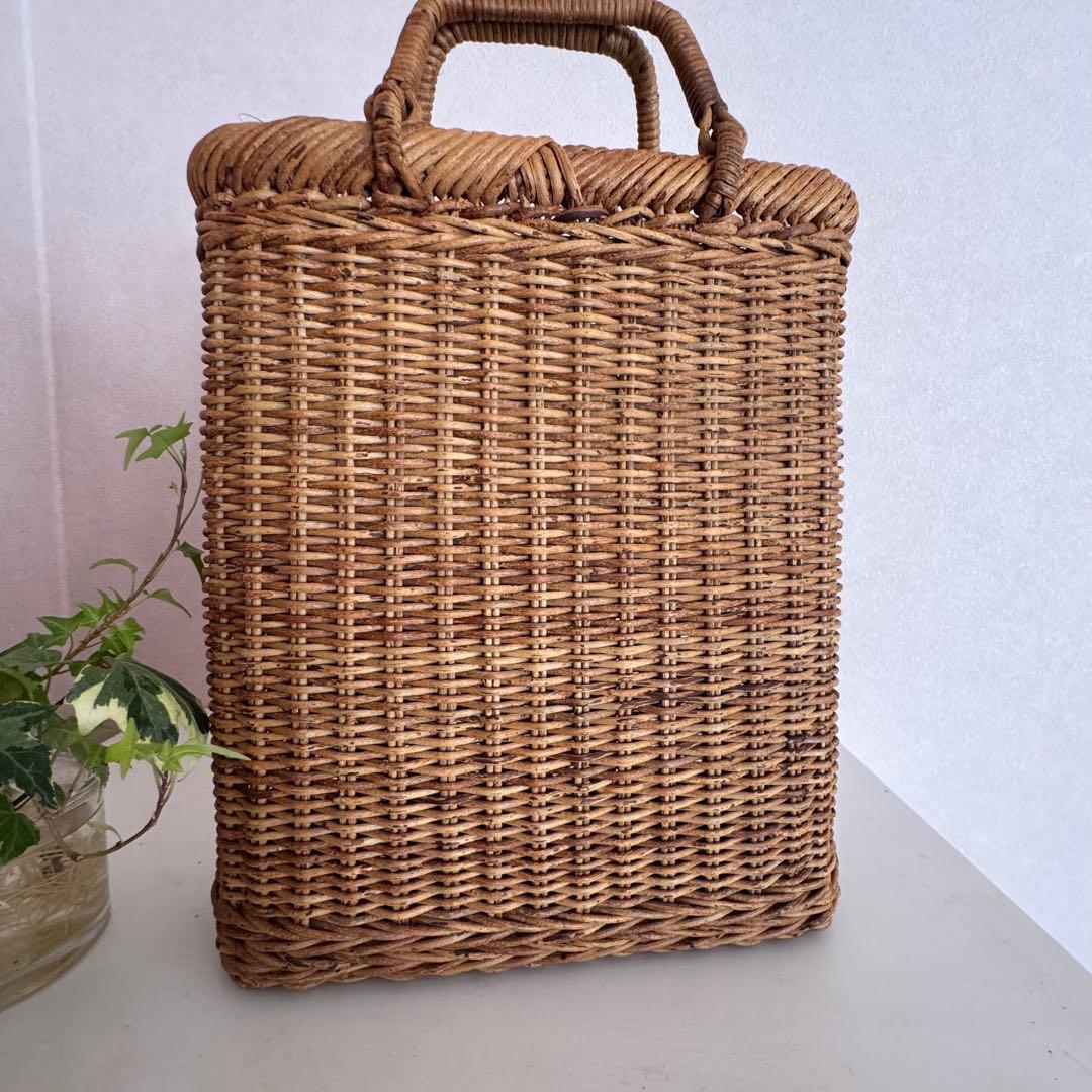 【アケビ】籠バックA4サイズ　縦型