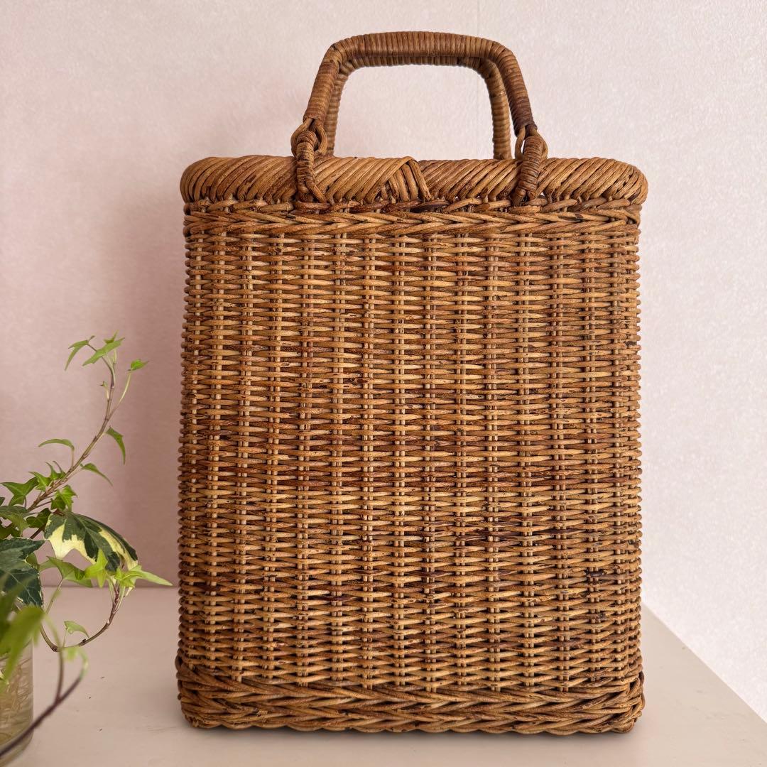 【アケビ】籠バックA4サイズ　縦型