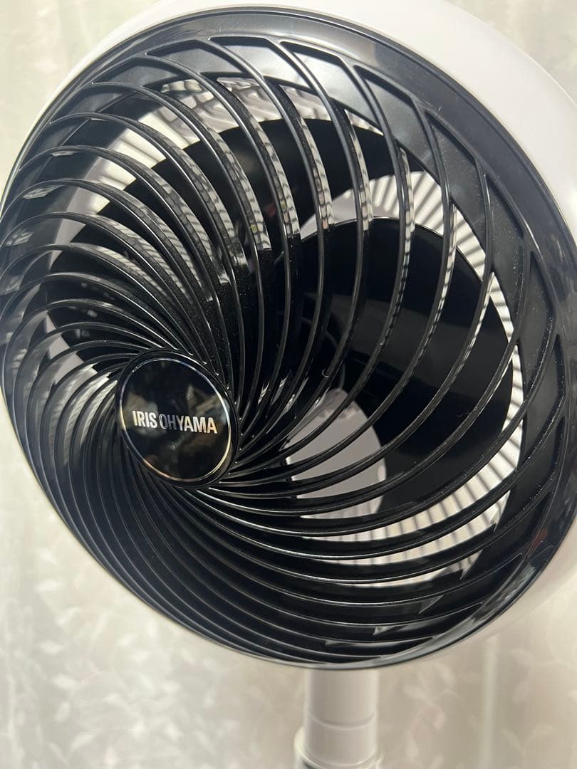 【美品】アイリスオーヤマ サーキュレーター扇風機 KSF-DC181T-W