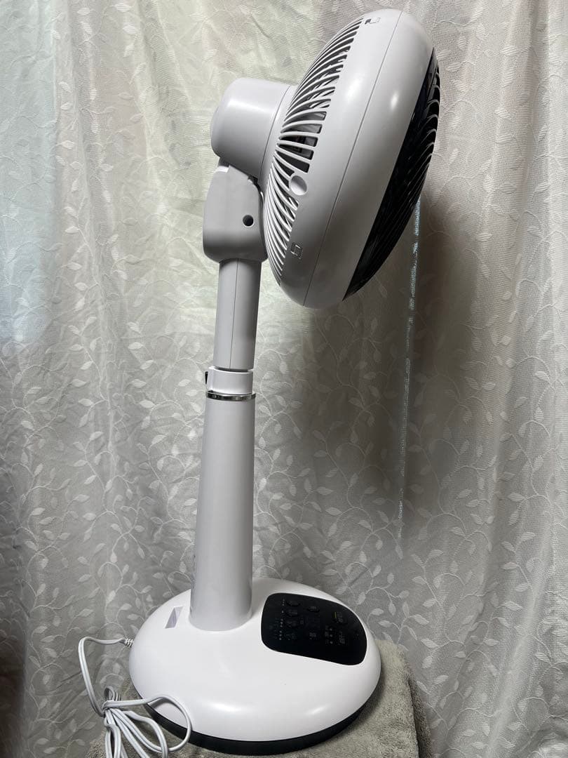 【美品】アイリスオーヤマ サーキュレーター扇風機 KSF-DC181T-W