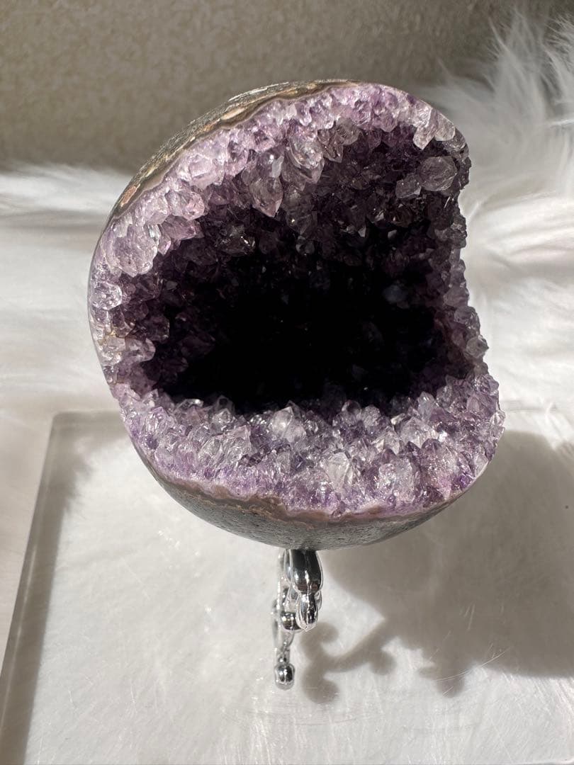 ウルグアイ産 アメジスト笑口 淡紫ラベンダー 優しい波動・天然原石 1092