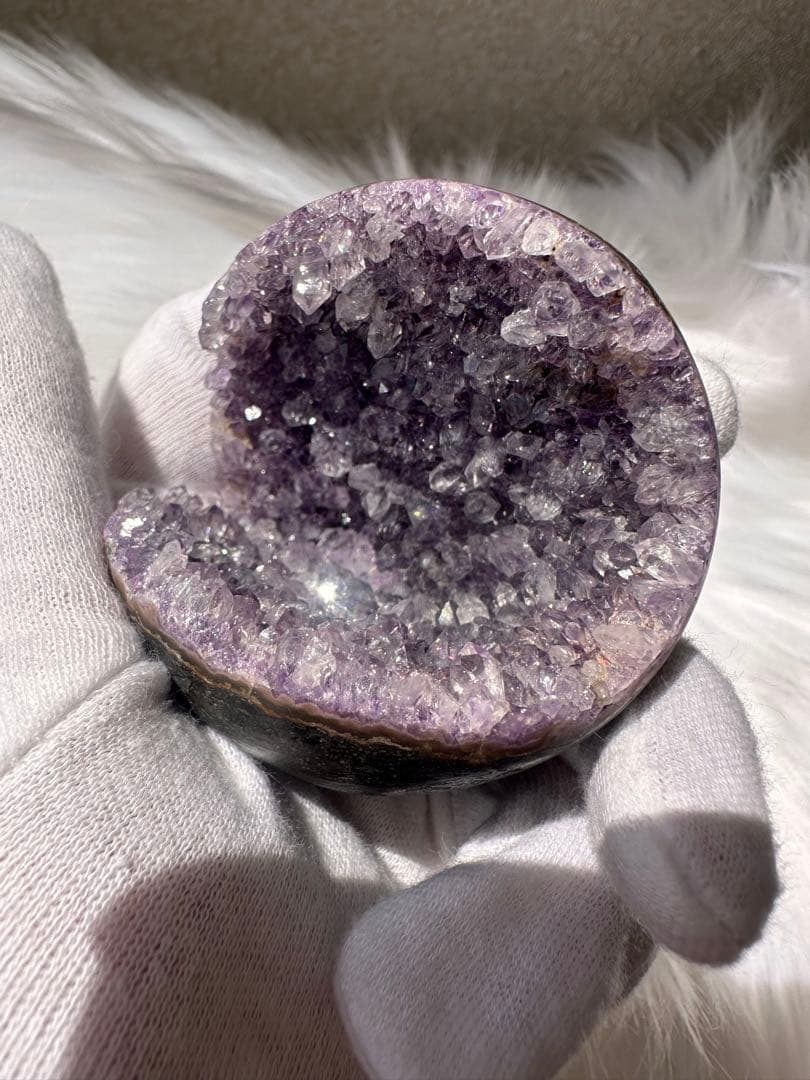 ウルグアイ産 アメジスト笑口 淡紫ラベンダー 優しい波動・天然原石 1092