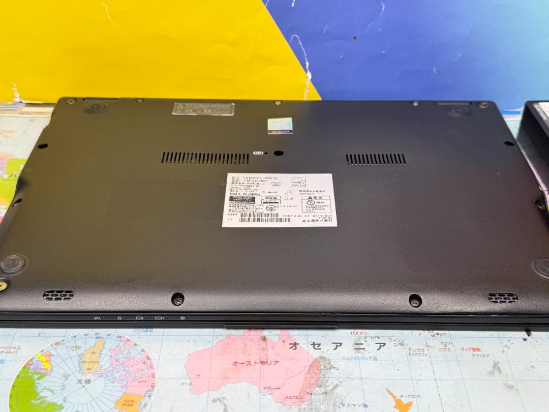 美品 i7・16GB 富士通 U939/B 13.3型FHD ノートPC 超軽量