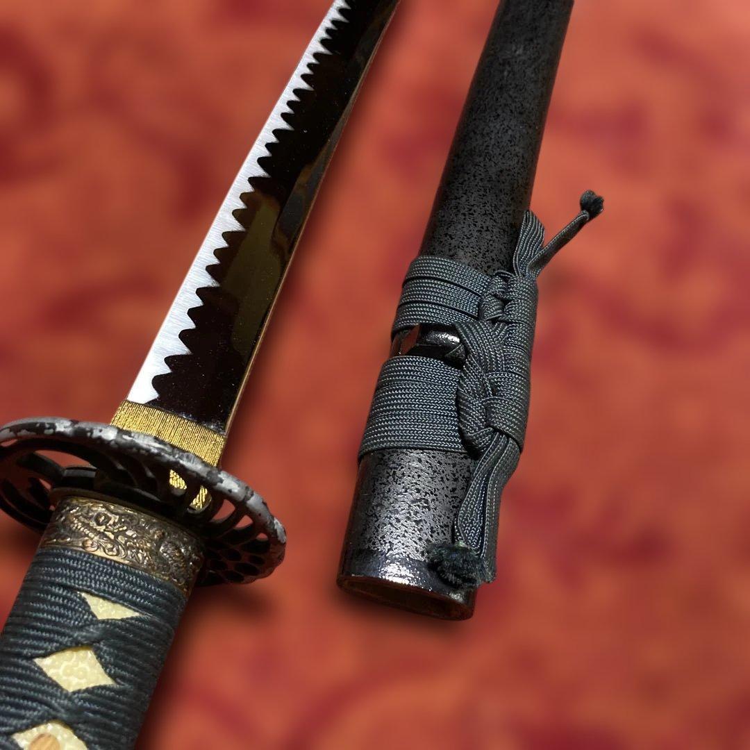 上質模造大刀 濃緑柄 鶴羽透し丸鍔 黒梨地鞘