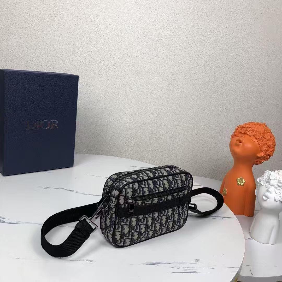 Dior Safari カメラバッグ モノグラム ショルダーバッグ~~