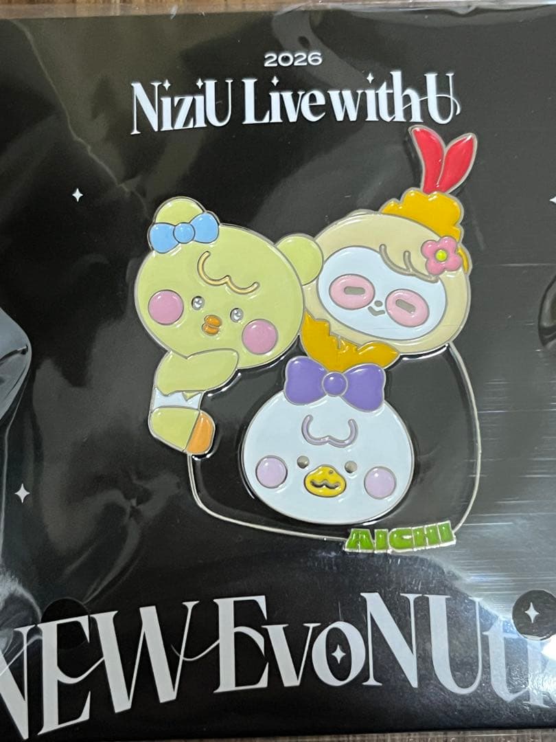 NiziU NEW EvoNUtion会場限定BIGピンバッジ コンプリート
