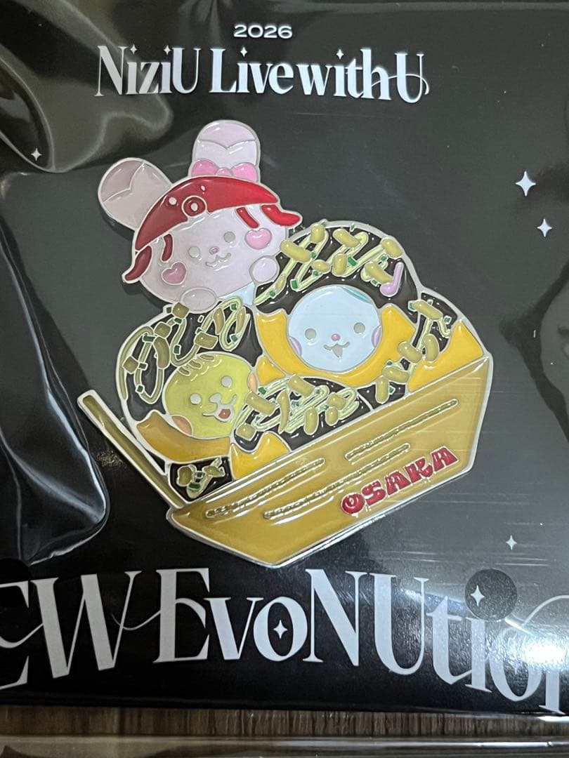NiziU NEW EvoNUtion会場限定BIGピンバッジ コンプリート